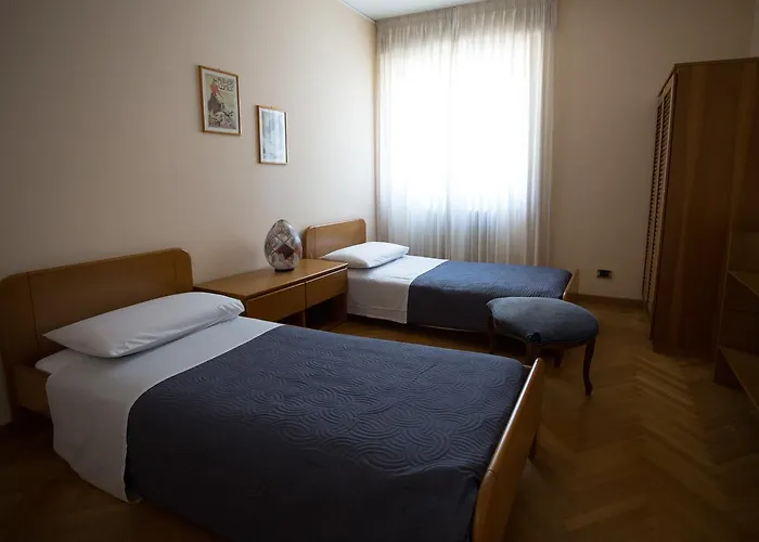 Prestige לינה וארוחת בוקר 3*